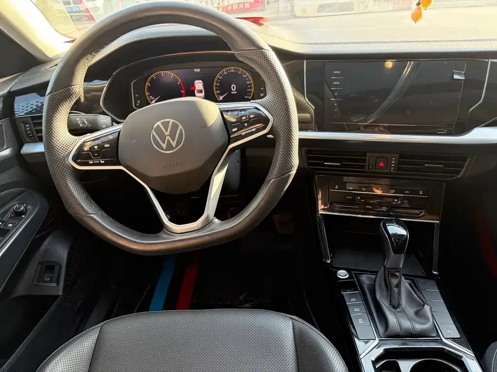 Volkswagen Passat 2024 из CN, фото 8