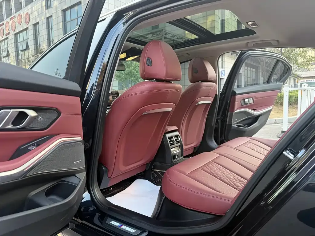 BMW 3 Series 2023 из CN, фото 7