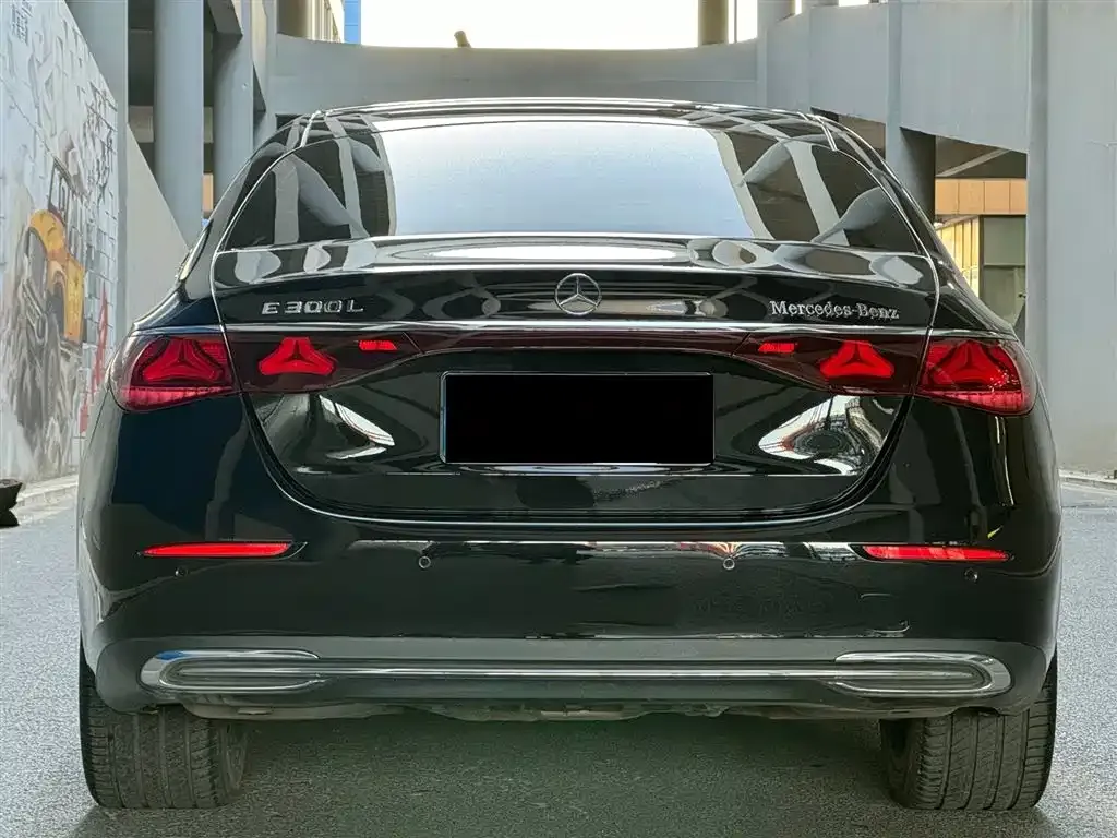 Mercedes-Benz E-Class 2024 из CN, фото 2