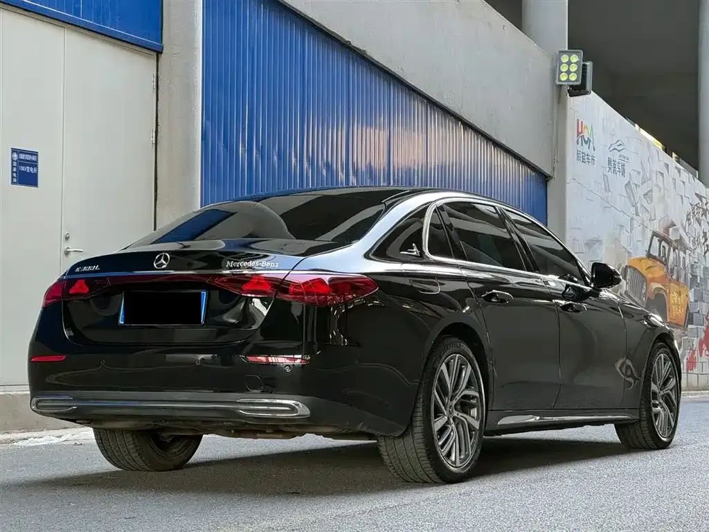 Mercedes-Benz E-Class 2024 из CN, фото 5