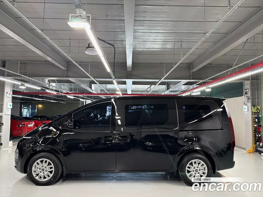 Hyundai Staria — фото 4