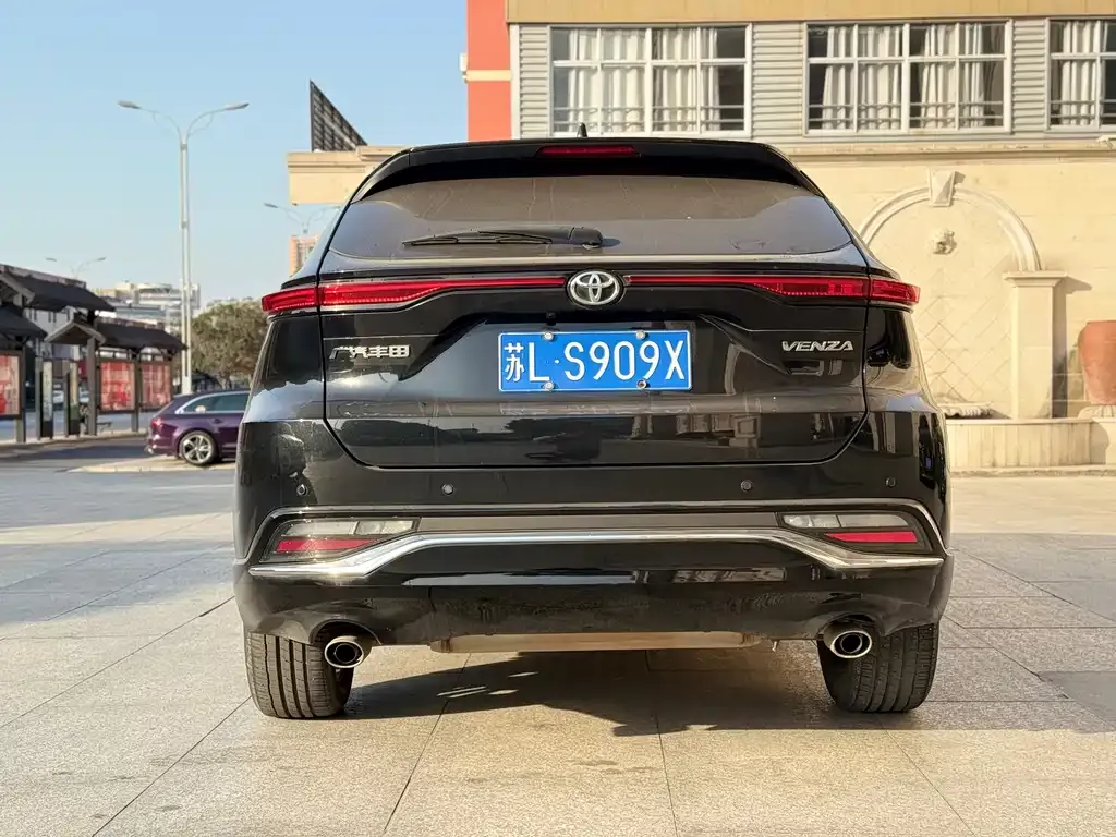 Toyota Venza 2022 из CN, фото 5