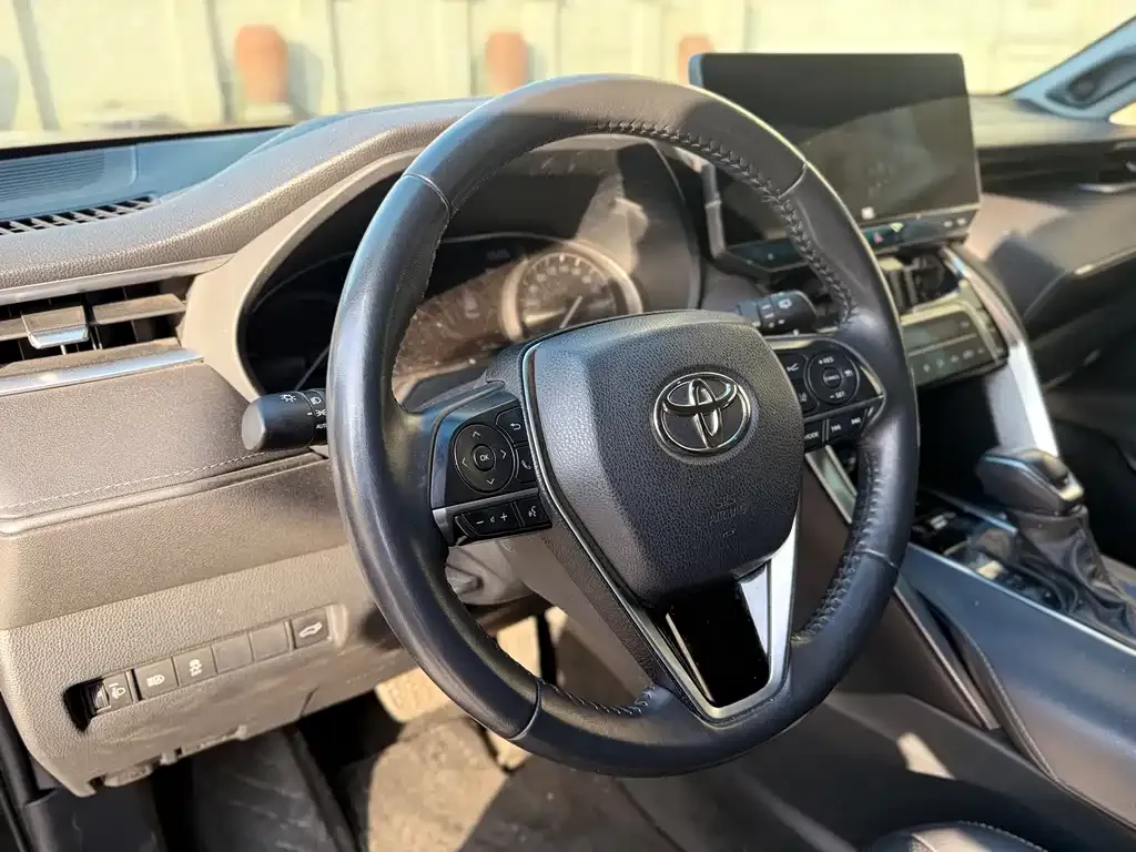 Toyota Venza 2022 из CN, фото 7