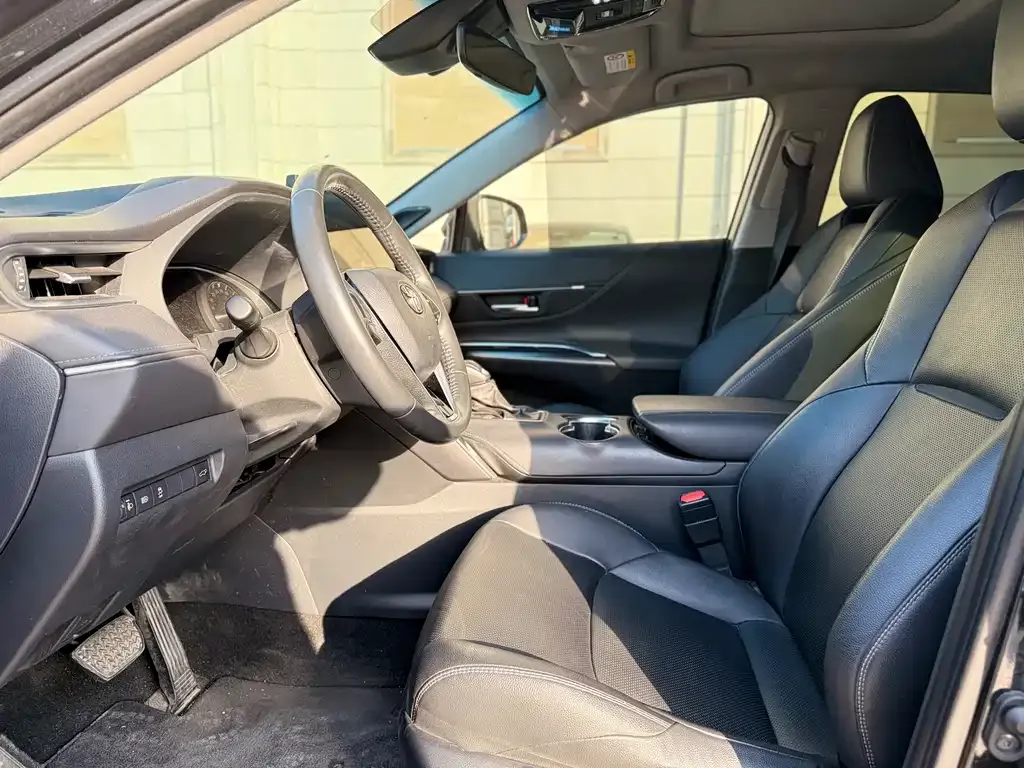 Toyota Venza 2022 из CN, фото 9