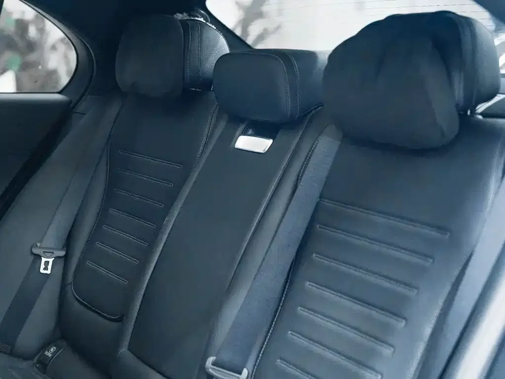 Mercedes-Benz C-Class 2024 из CN, фото 2