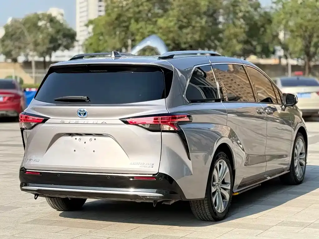Toyota Sienna 2022 из CN, фото 10