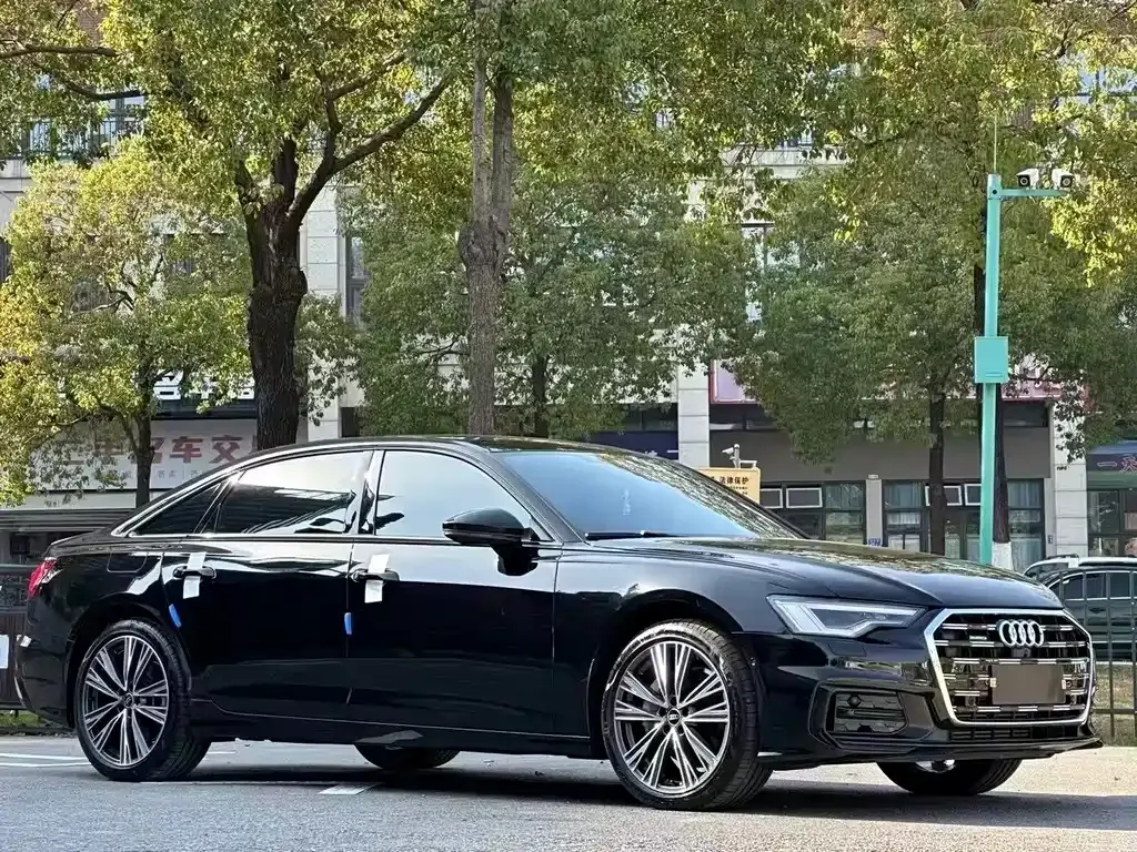 Audi A6L — фото 9