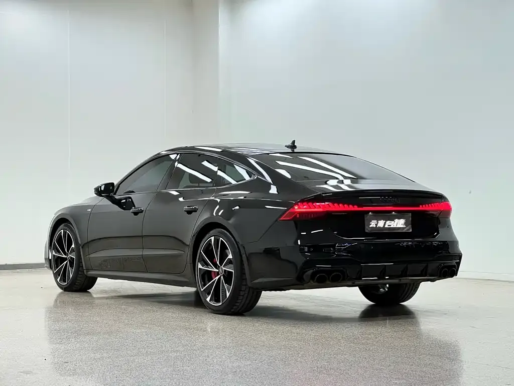 Audi A7 2024 из CN, фото 7