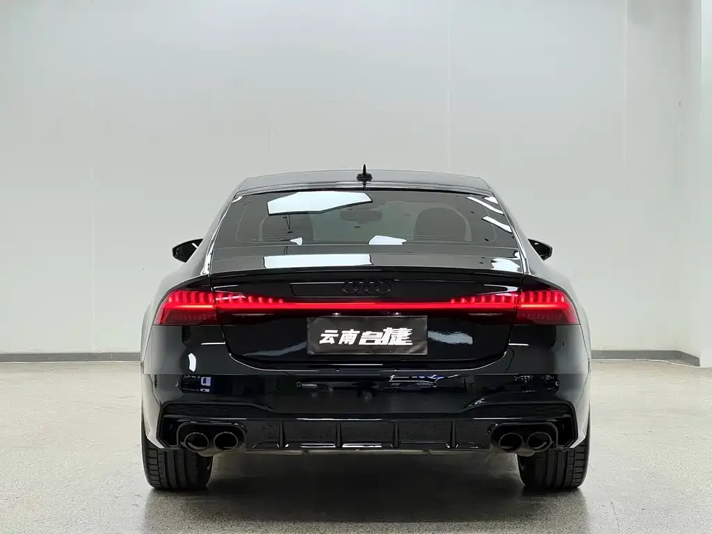 Audi A7 2024 из CN, фото 4