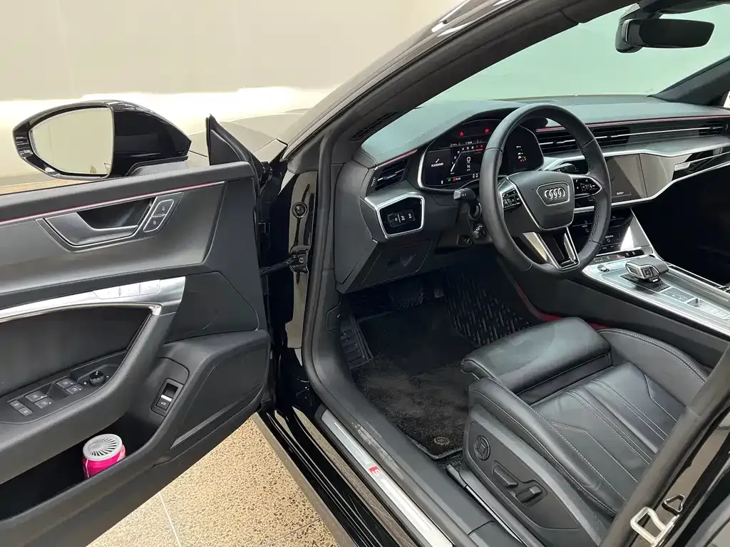 Audi A7 2024 из CN, фото 9