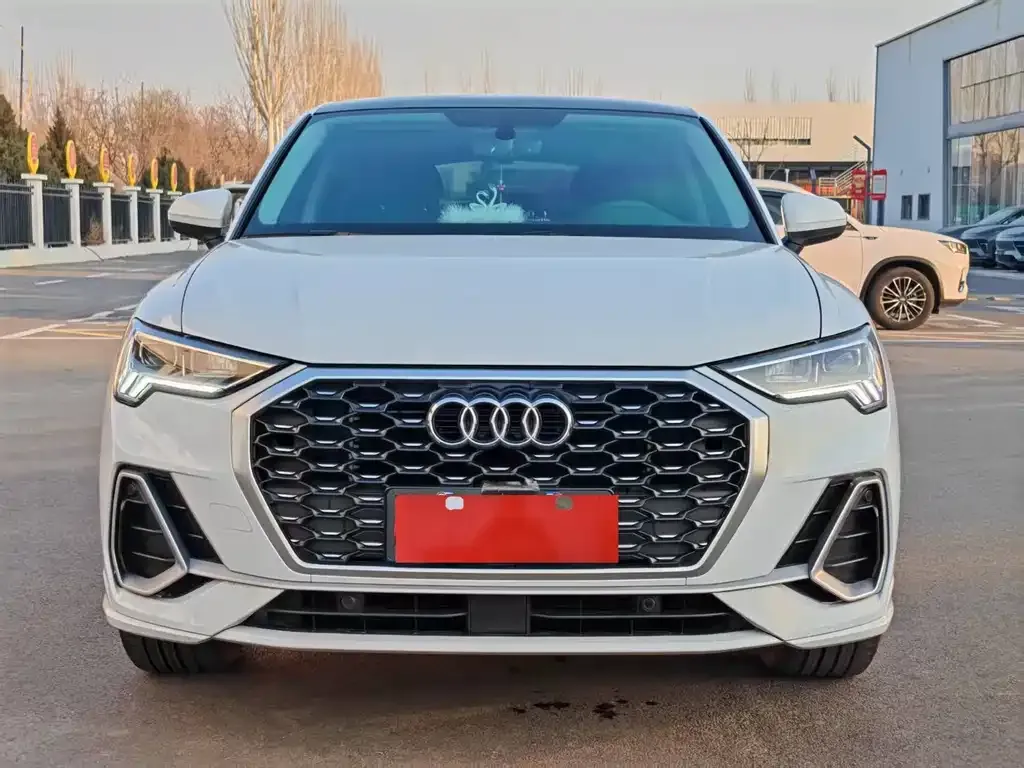 Audi Q3 Sportback 2021 из CN, фото 2