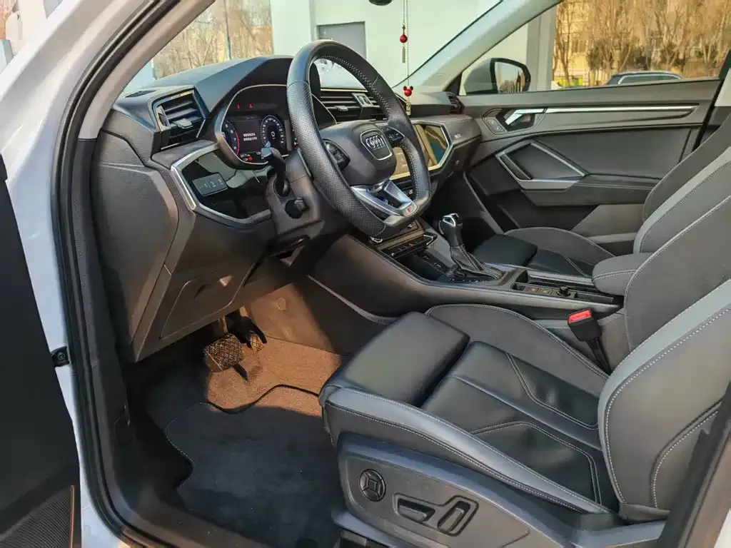 Audi Q3 Sportback 2021 из CN, фото 9
