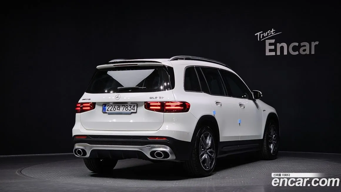 Mercedes-Benz GLB-Class — фото 2