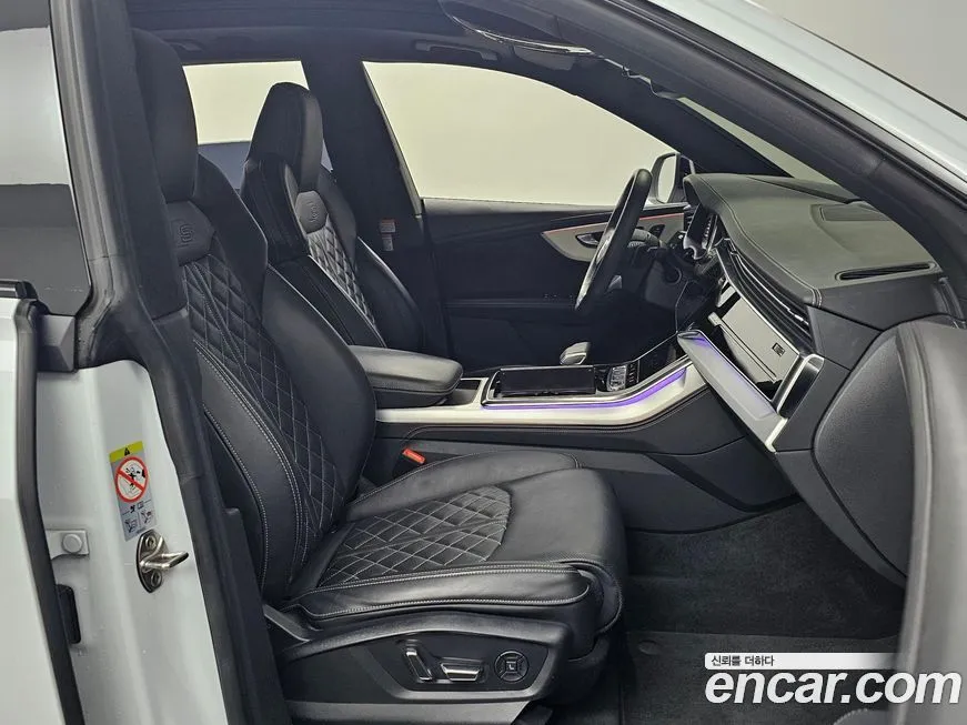 Audi Q8 2021 из KR, фото 7