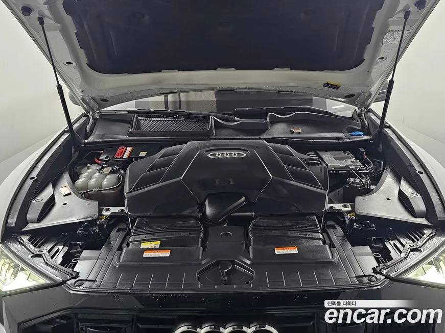 Audi Q8 2021 из KR, фото 5