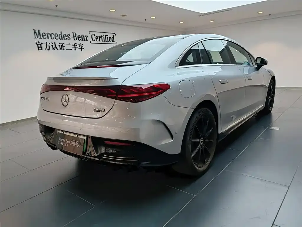 Mercedes-Benz EQE 2023 из CN, фото 8