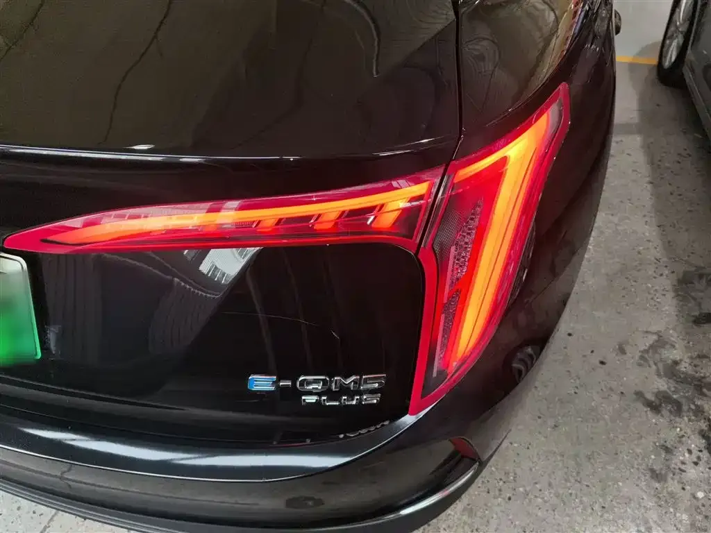 Hongqi E-QM5 2023 из CN, фото 7