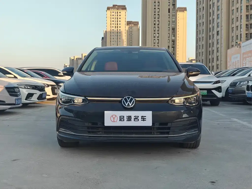 Volkswagen Golf 2021 из CN, фото 2