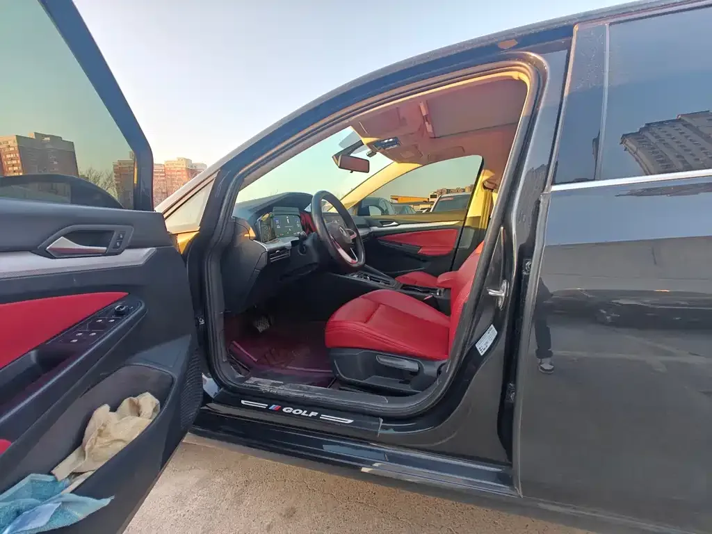 Volkswagen Golf 2021 из CN, фото 8