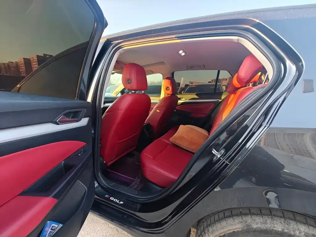 Volkswagen Golf 2021 из CN, фото 6