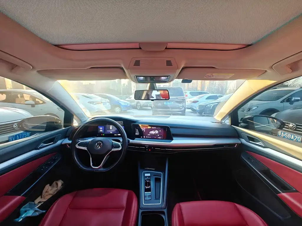 Volkswagen Golf 2021 из CN, фото 10