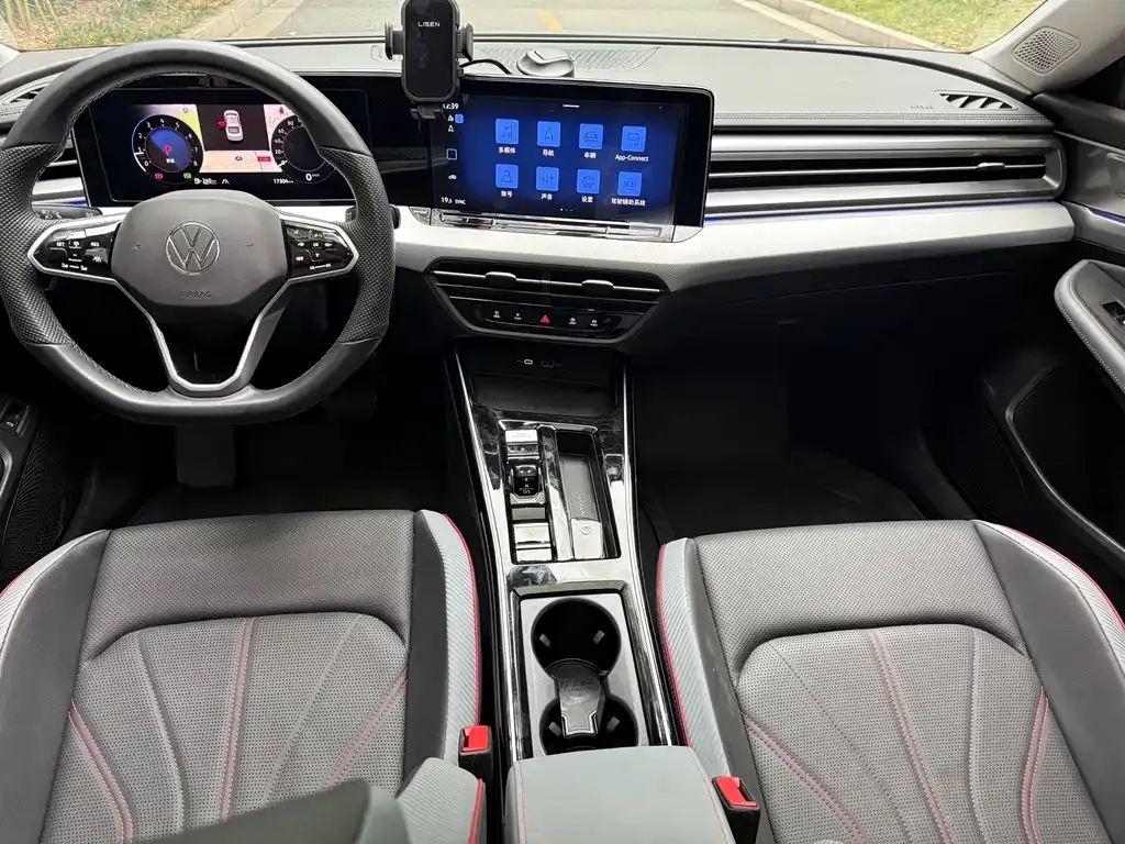 Volkswagen Lamando 2024 из CN, фото 6