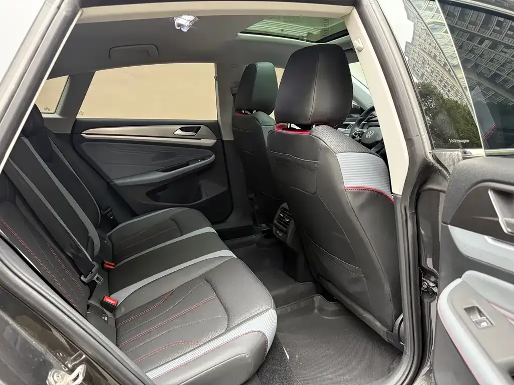 Volkswagen Lamando 2024 из CN, фото 10