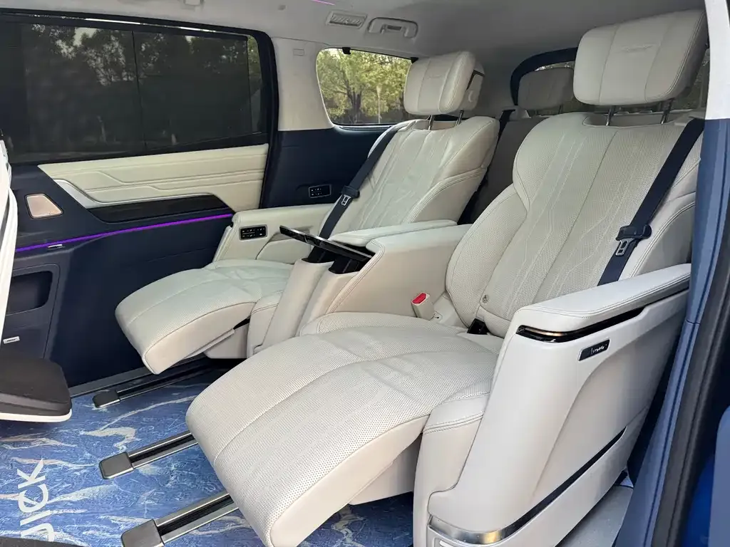 Buick Century 2023 из CN, фото 7