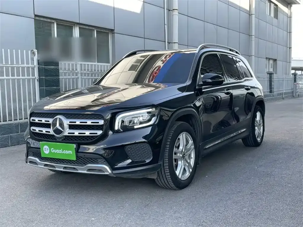 Mercedes-Benz GLB — фото 10
