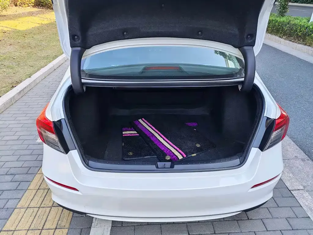 Honda Civic 2024 из CN, фото 7