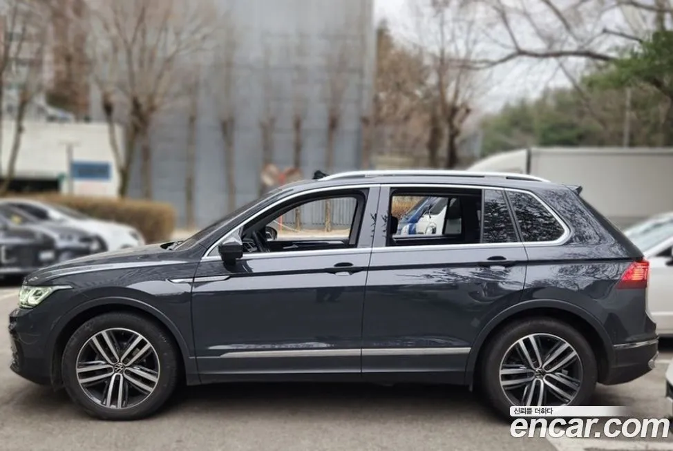 Volkswagen Tiguan — фото 4