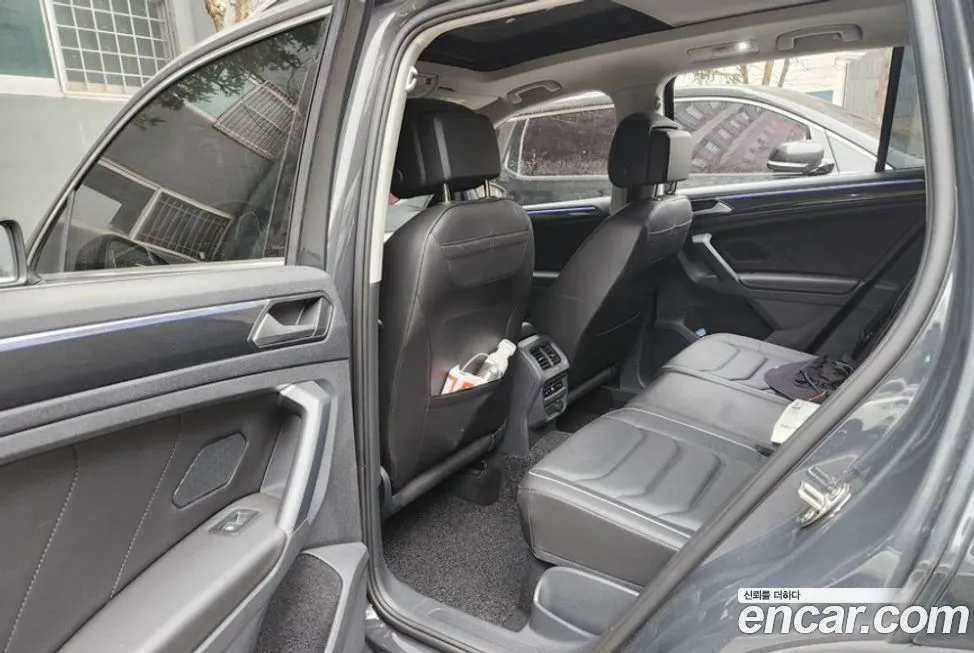 Volkswagen Tiguan — фото 9