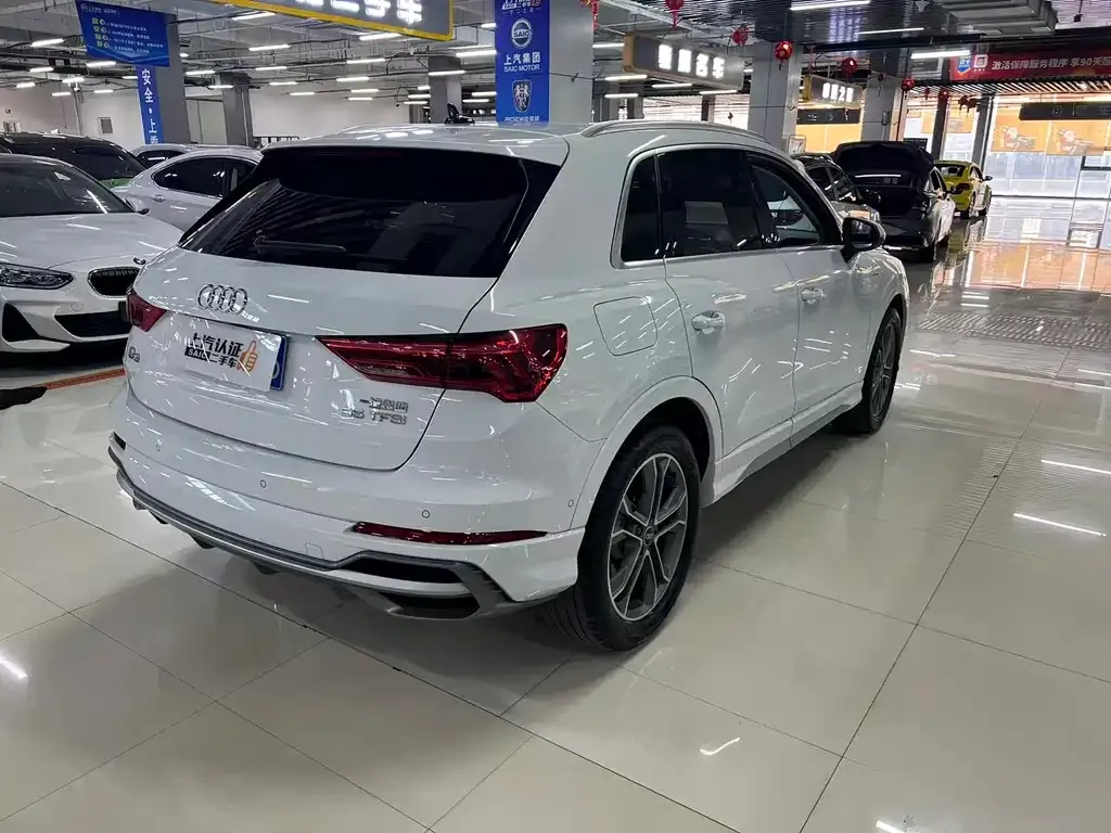 Audi Q3 2021 из CN, фото 4