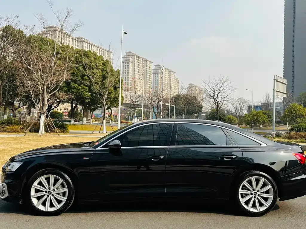 Audi A6L — фото 4