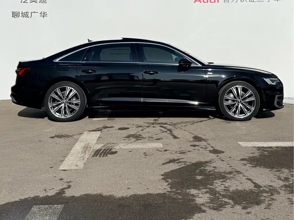 Audi A6L 2023 из CN, фото 10