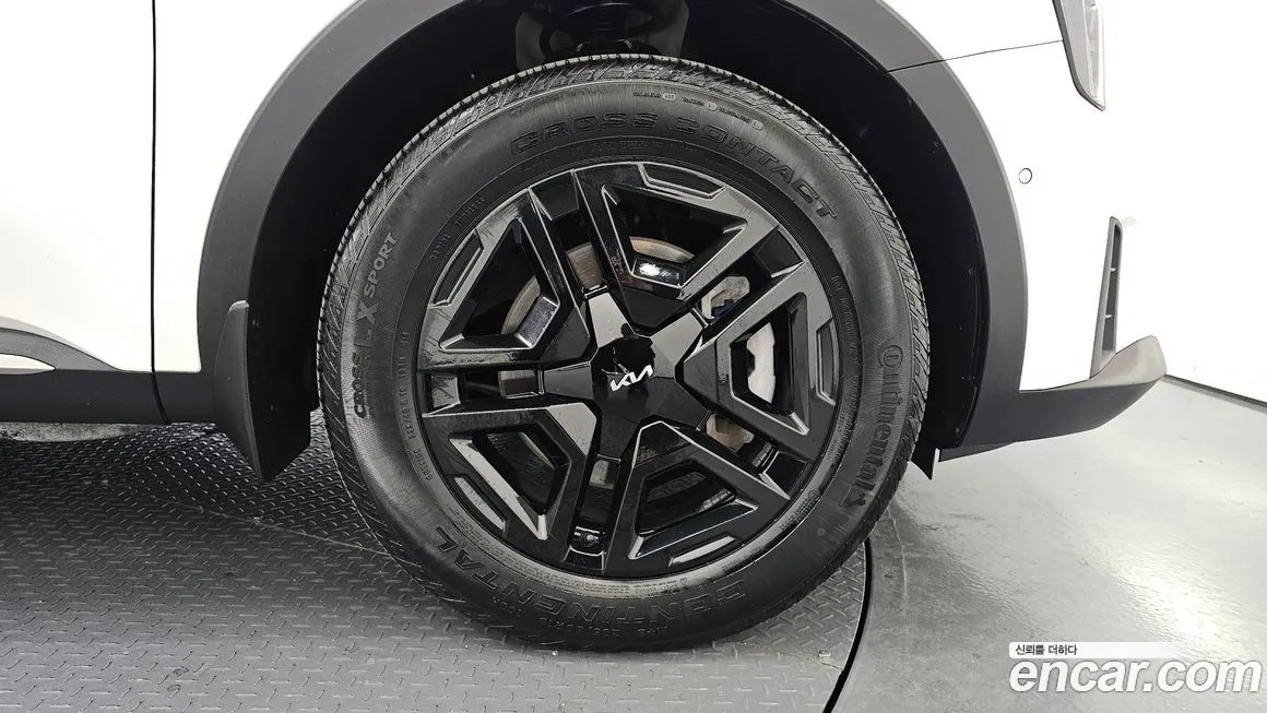 Kia Sorento — фото 9