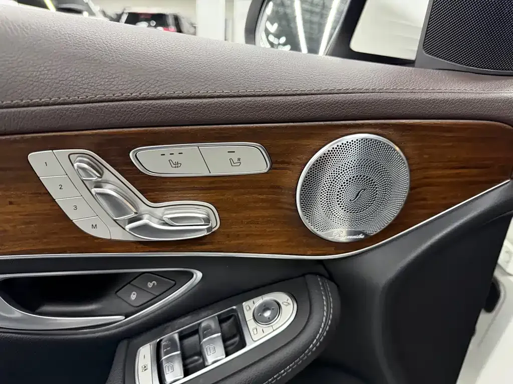 Mercedes-Benz GLC — фото 10