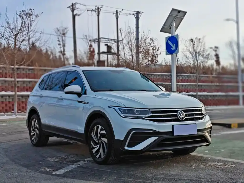 Volkswagen Tiguan L 2022 из CN, фото 6
