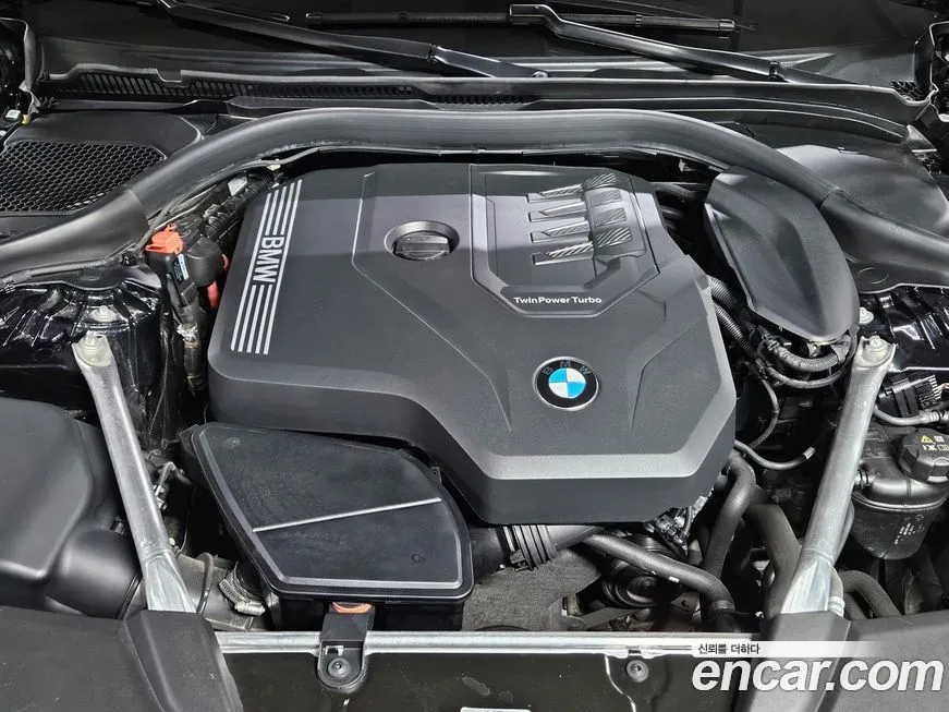 BMW 5-Series 2023 из KR, фото 10