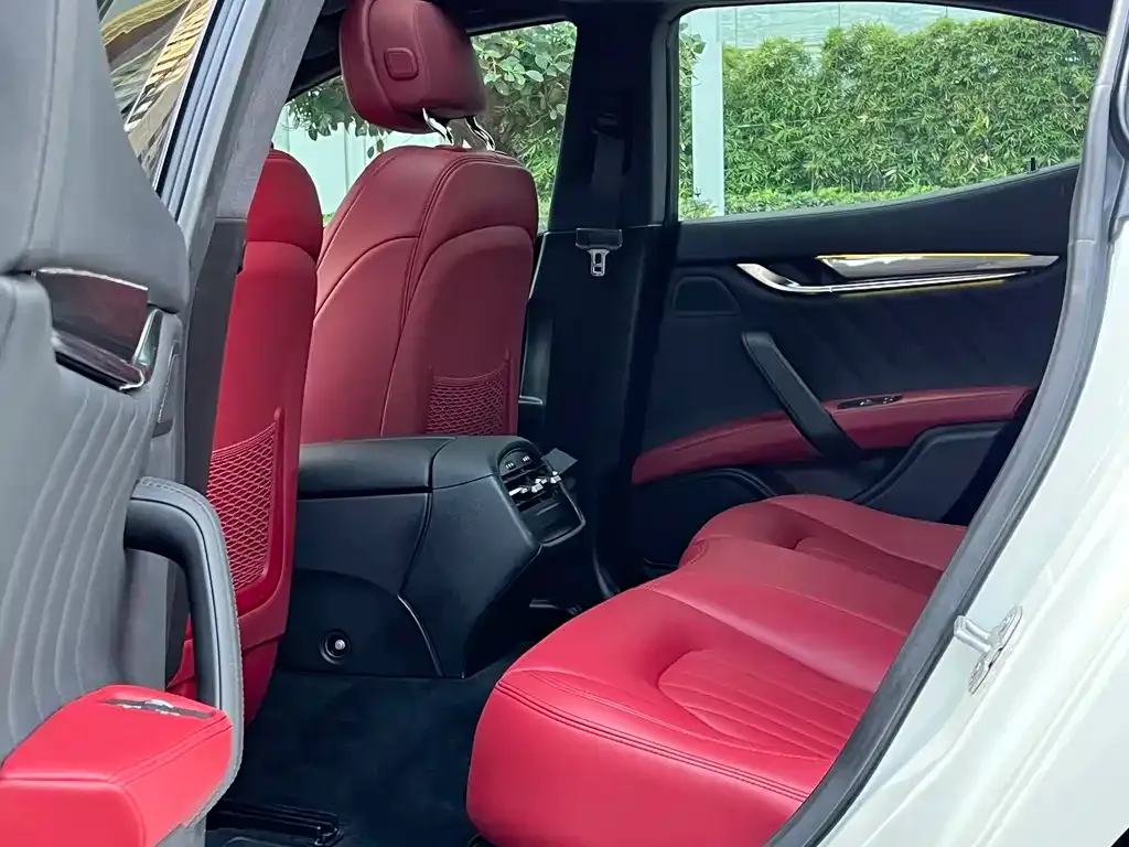 Maserati Ghibli 2021 из CN, фото 10