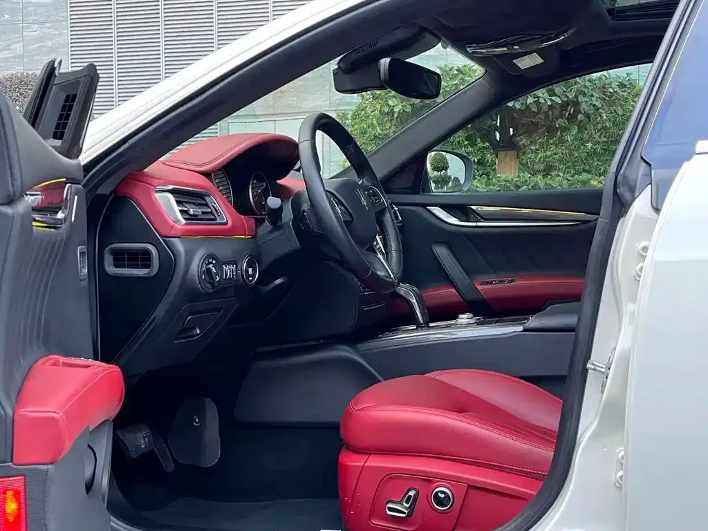 Maserati Ghibli 2021 из CN, фото 4