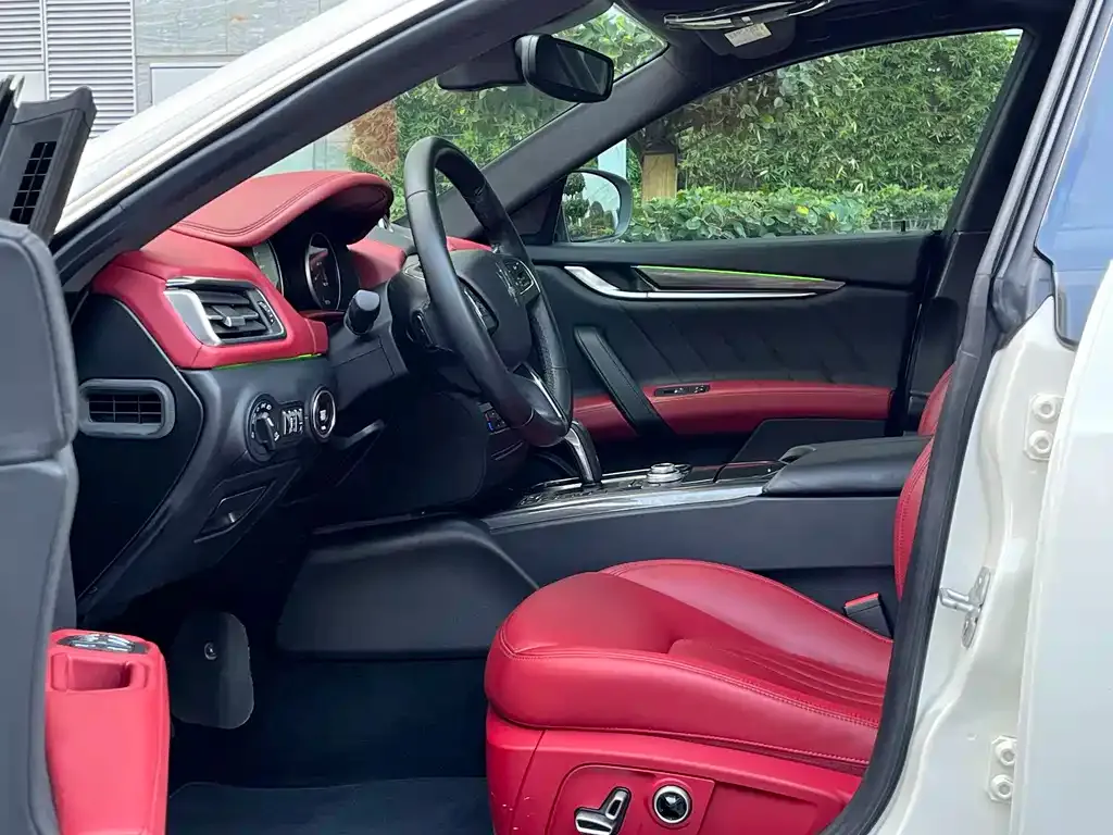 Maserati Ghibli 2021 из CN, фото 3