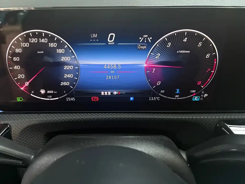 Mercedes-Benz A-Class 2024 из CN, фото 2