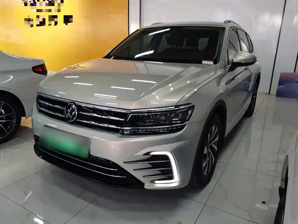 Volkswagen Tiguan L New Energy — фото 3