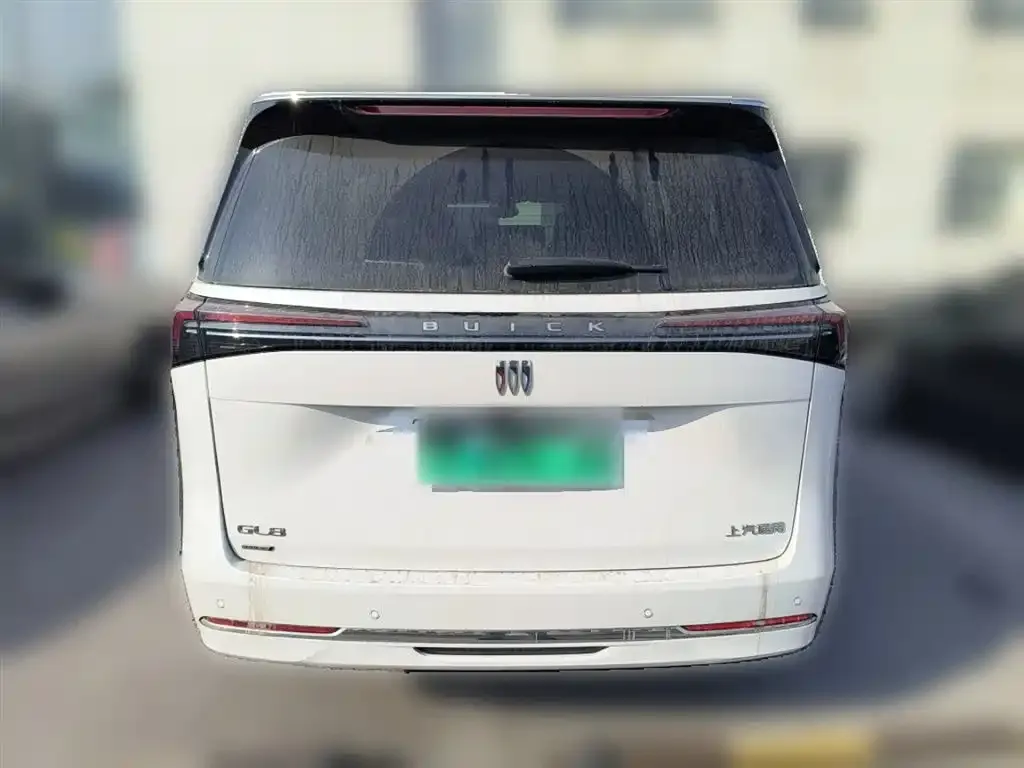 Buick GL8 Hybrid — фото 2