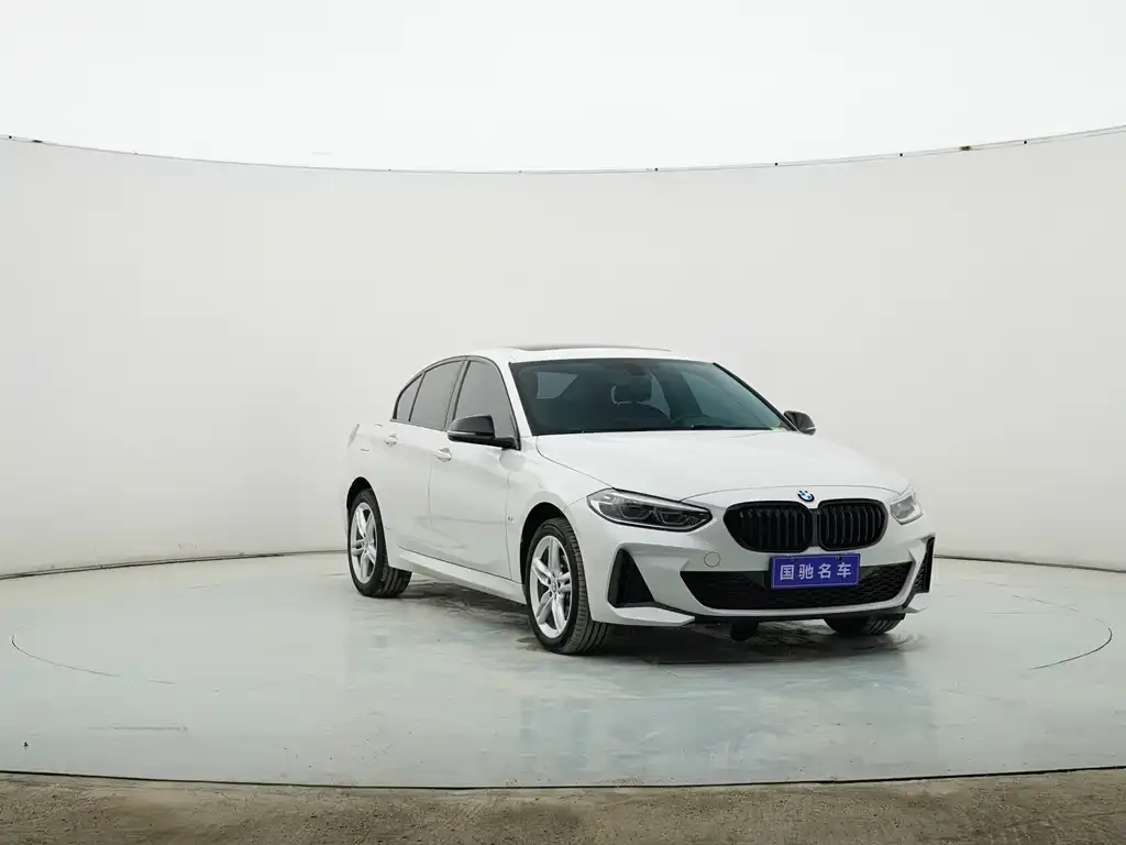 BMW 1 Series 2023 из CN, фото 9