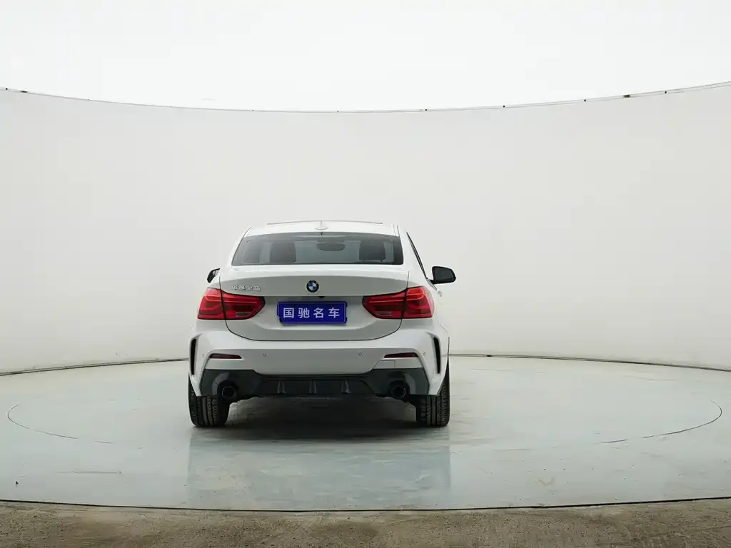 BMW 1 Series 2023 из CN, фото 10