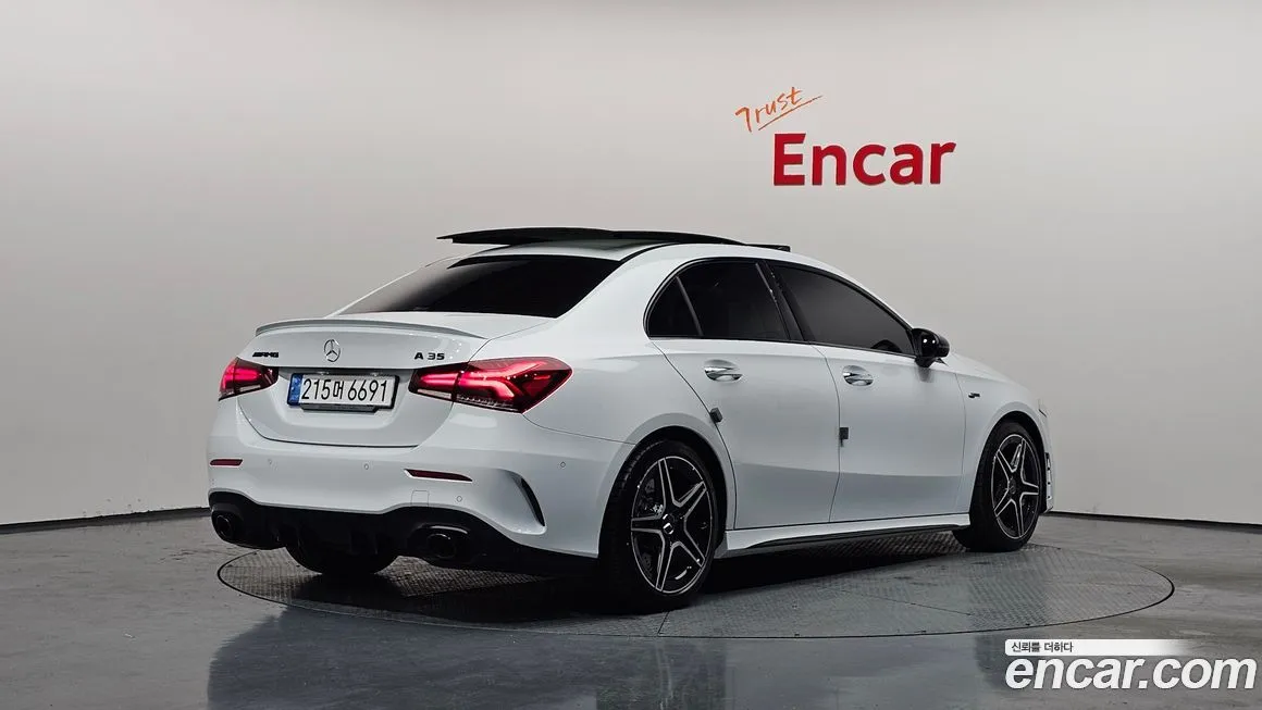 Mercedes-Benz A-Class — фото 7