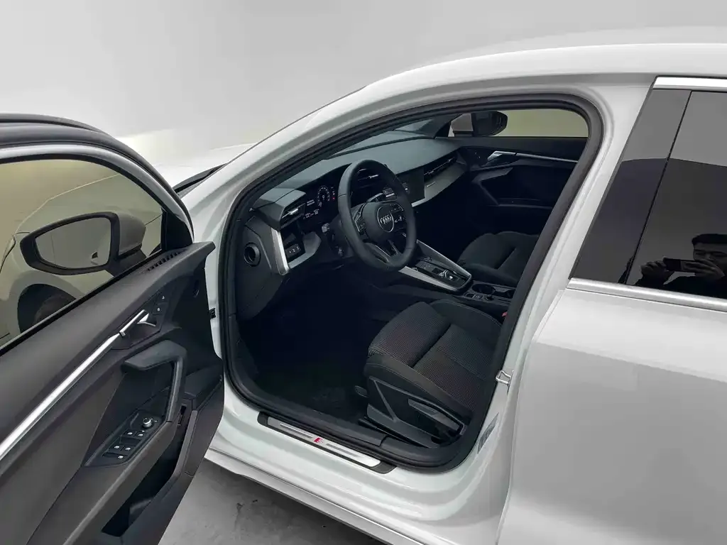 Audi A3 2021 из CN, фото 10
