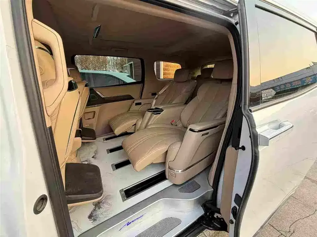 Buick Century 2023 из CN, фото 4
